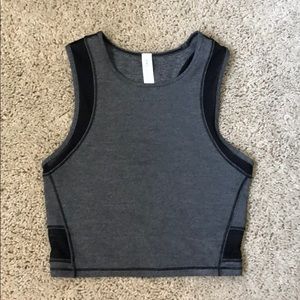 Lululemon crop top